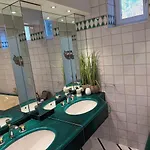 Mit Pool Und Aussicht 20 Min Von Stuttgart Flughafen Und Messe Nyaraló *
