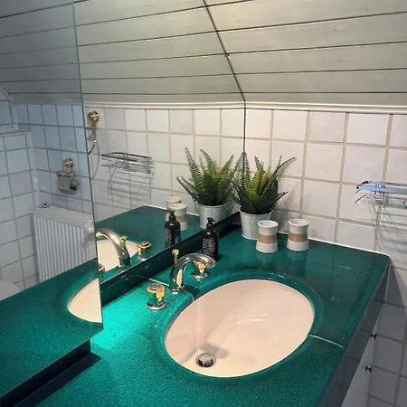 Mit Pool Und Aussicht 20 Min Von Stuttgart Flughafen Und Messe Tatil Evi
