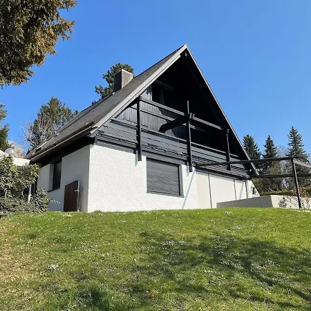 Tatil Evi Mit Pool Und Aussicht 20 Min Von Stuttgart Flughafen Und Messe Nuertingen